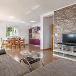 Villa Aria