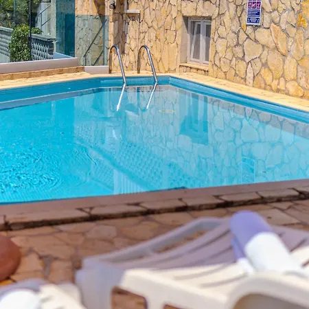 Aria Villa